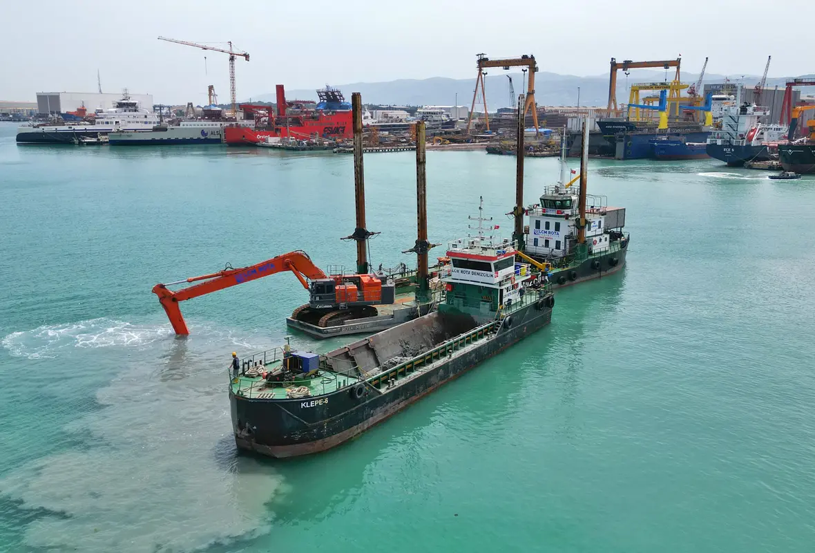 ARI TERSANESİ DENİZ DİBİ TARAMA PROJESİ-2.webp