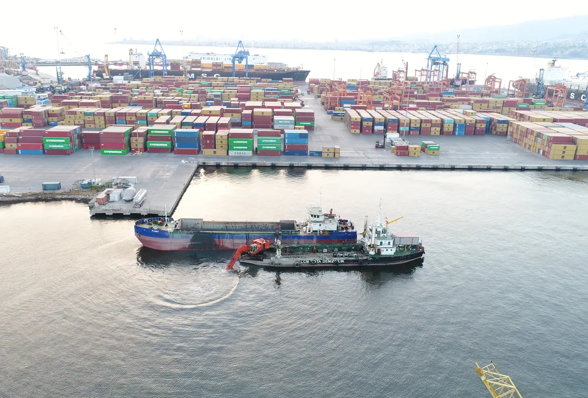 TCDD İZMİR ALSANCAK LİMANI DENİZ DİBİ TARAMA PROJESİ-4.webp