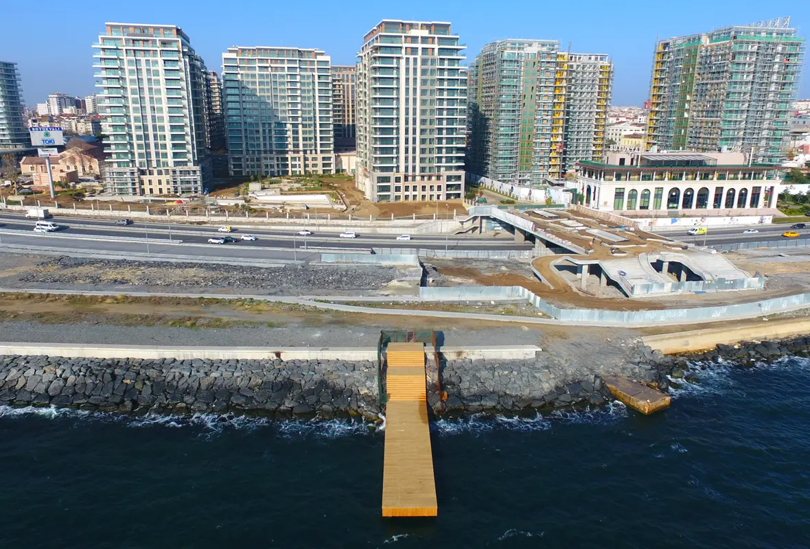 ZEYTİNBURNU BÜYÜKYALI PROJESİ İSKELE İNŞAATI.webp